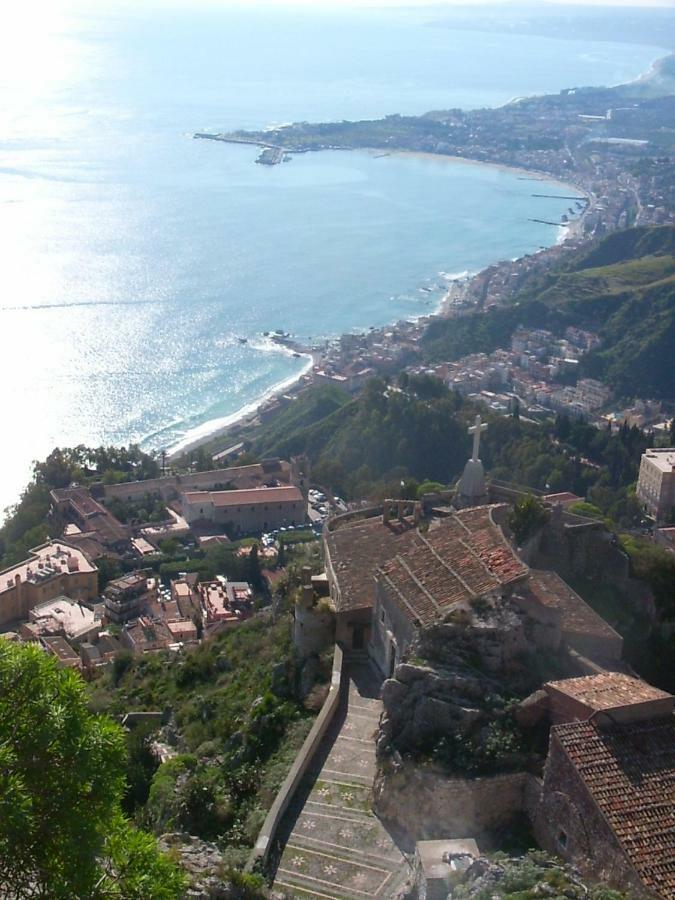 Ferienwohnung Taormina Castle And Sea View Exterior foto
